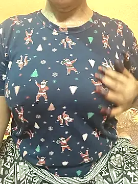 Snapshot of CUTE_SOPHIA- chatting on May 29, 2026, 2:42 am CUTE SOPHIA- online show from May 29, 2026, 2:42 am