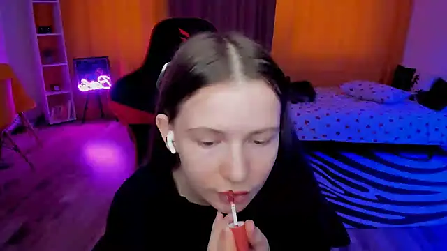 HelloRoxy online show from August 1, 2026, 12:48 pm