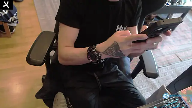 osirispouk online show from December 8, 2024, 7:32 pm