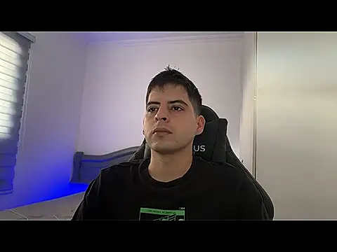 Snapshot of lordbeja chatting on April 3, 2026, 10:08 pm lordbeja online show from April 3, 2026, 10:08 pm