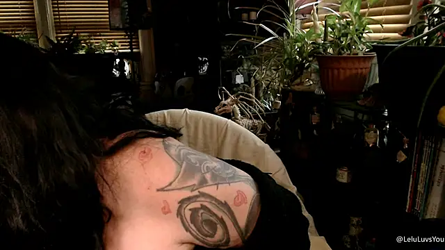 LeluLuvsYou online show from September 11, 2025, 12:16 pm