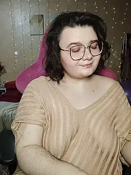 DenisHailey online show from March 25, 2026, 7:20 pm