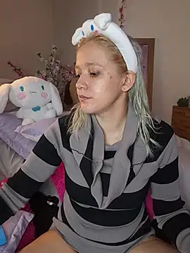 NaomiShimizu online show from November 20, 2025, 9:36 pm