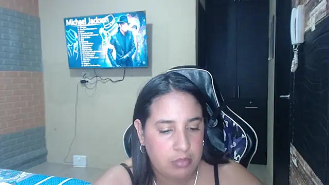 KathyHardcore69 online show from June 7, 2026, 2:05 am