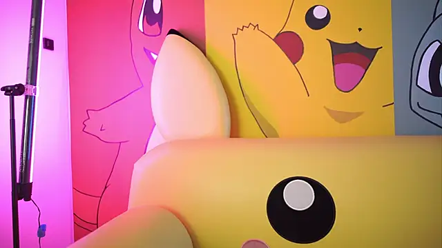 miss  pamela online show from April 21, 2026, 11:05 am