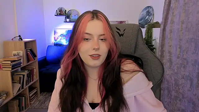 CoralineKeyns online show from April 23, 2026, 5:30 am