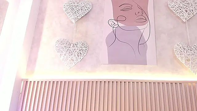 daiana curly online show from September 21, 2025, 7:48 pm