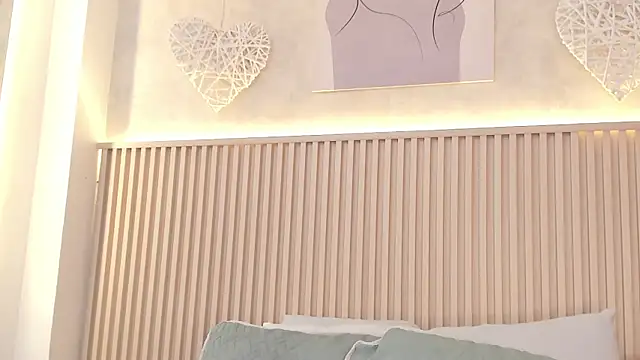 daiana curly online show from March 6, 2026, 8:05 pm