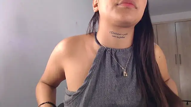 fairylatin222 online show from February 24, 2025, 1:13 am