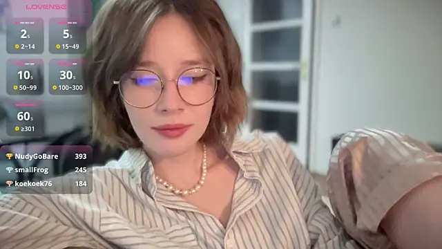 ms christiana online show from November 17, 2025, 3:56 am