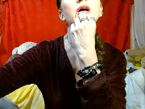 Snapshot of hottieperla chatting on July 19, 2026, 3:38 pm hottieperla online show from July 19, 2026, 3:38 pm