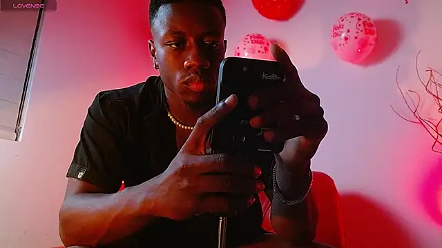 Snapshot of mike_wallace chatting on February 14, 2025, 11:53 pm mike wallace online show from February 14, 2025, 11:53 pm