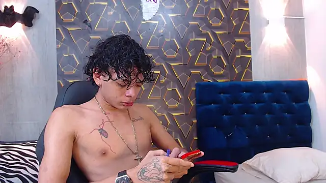 Snapshot of Harry_jhonsson chatting on November 10, 2025, 10:31 pm Harry jhonsson online show from November 10, 2025, 10:31 pm