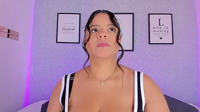 Natasha harper online show from November 22, 2025, 11:42 am