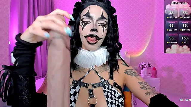 LeylaNoiry online show from December 2, 2025, 3:40 pm