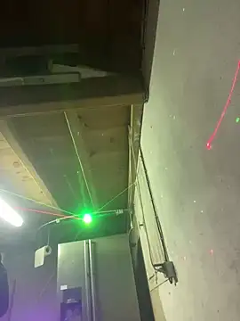 Snapshot of sunsylvain chatting on November 8, 2025, 11:58 pm sunsylvain online show from November 8, 2025, 11:58 pm