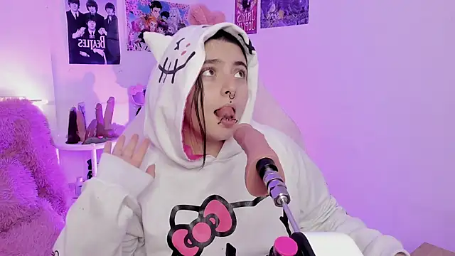 Sachi Meow online show from November 5, 2025, 7:58 pm