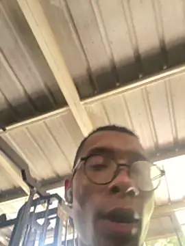 Aaronblack1  online show from May 25, 2026, 5:19 pm