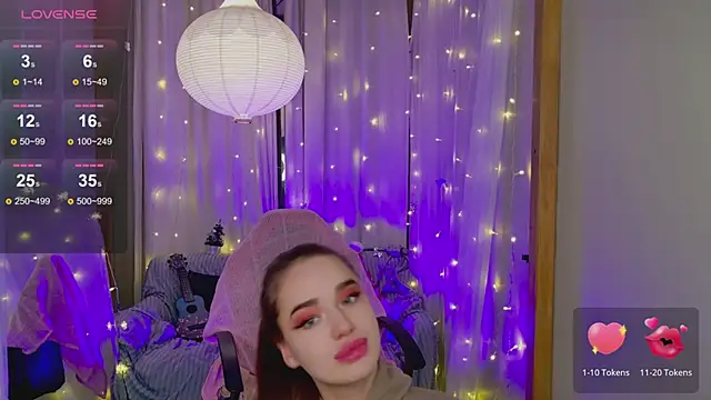 Snapshot of LovelyJessie chatting on December 25, 2024, 5:47 pm LovelyJessie online show from December 25, 2024, 5:47 pm