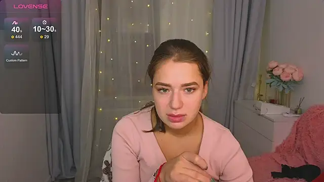 Snapshot of LovelyJessie chatting on March 14, 2025, 1:57 pm LovelyJessie online show from March 14, 2025, 1:57 pm