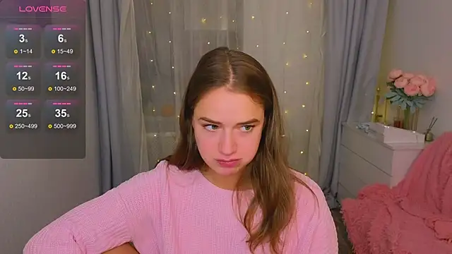 Snapshot of LovelyJessie chatting on March 18, 2025, 4:48 pm LovelyJessie online show from March 18, 2025, 4:48 pm