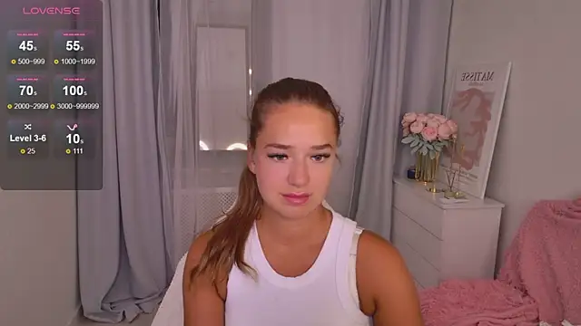 Snapshot of LovelyJessie chatting on September 12, 2025, 1:55 pm LovelyJessie online show from September 12, 2025, 1:55 pm