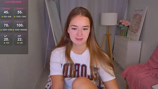 Snapshot of LovelyJessie chatting on May 22, 2026, 1:28 pm LovelyJessie online show from May 22, 2026, 1:28 pm