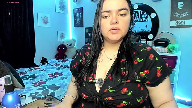 Snapshot of Luise_Meyrink chatting on September 18, 2025, 2:13 am Luise Meyrink online show from September 18, 2025, 2:13 am