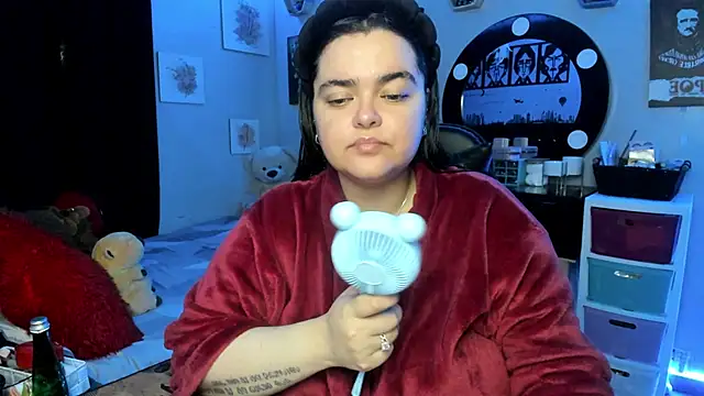 Snapshot of Luise_Meyrink chatting on October 21, 2025, 3:07 am Luise Meyrink online show from October 21, 2025, 3:07 am