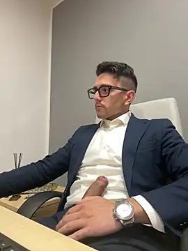 masterboss  online show from November 21, 2025, 12:48 pm