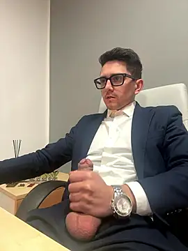 masterboss  online show from January 15, 2026, 1:05 pm