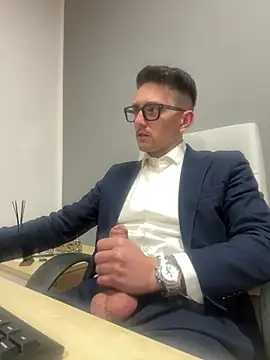 masterboss  online show from April 2, 2026, 12:14 pm