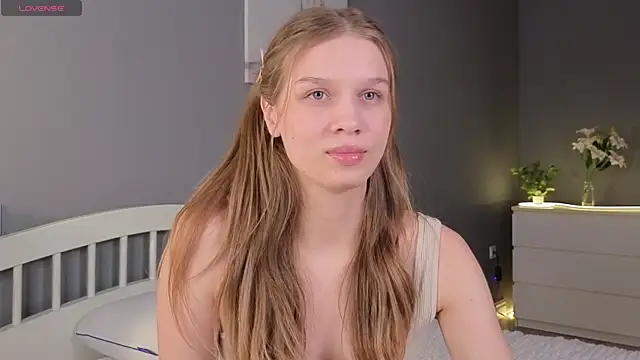 CutieBeauty online show from March 9, 2025, 2:32 pm