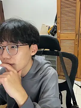 Snapshot of hihi0169 chatting on February 10, 2026, 1:37 pm hihi0169 online show from February 10, 2026, 1:37 pm