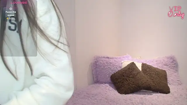 Snapshot of Maiaa_evans chatting on May 8, 2026, 12:49 am Maiaa evans online show from May 8, 2026, 12:49 am