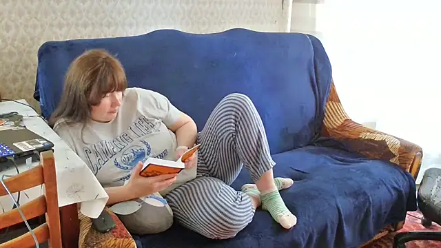 franceska blue online show from April 2, 2026, 9:40 am