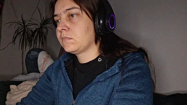 Cyndee Winter online show from November 4, 2025, 5:12 pm