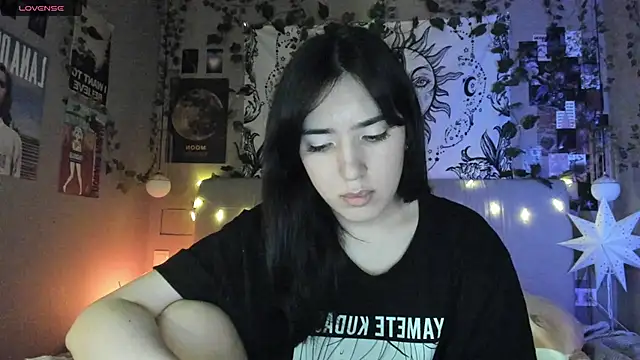 Anisawithlove online show from February 9, 2025, 5:22 pm