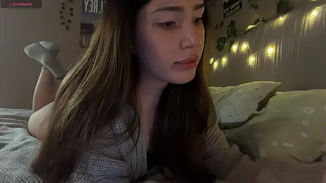 Snapshot of Anisawithlove chatting on July 19, 2026, 6:44 pm Anisawithlove online show from July 19, 2026, 6:44 pm