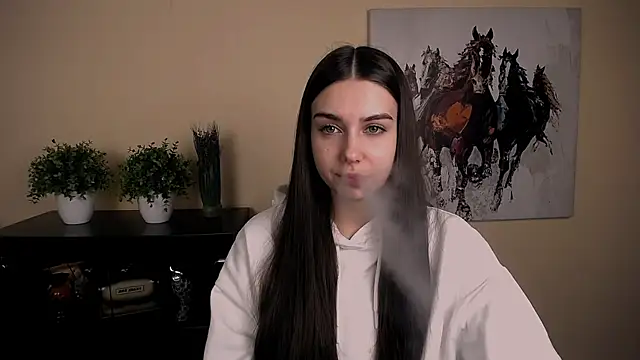 Lili magic online show from November 16, 2025, 3:39 pm