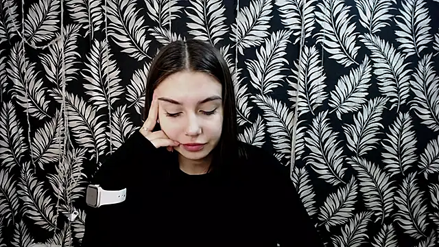 Lili magic online show from December 17, 2025, 8:20 am