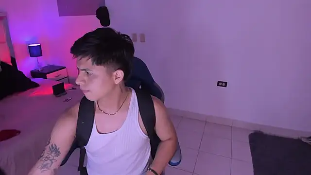 Snapshot of Niicky1_ chatting on January 5, 2025, 2:38 am Niicky1  online show from January 5, 2025, 2:38 am