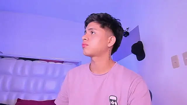 Snapshot of Niicky1_ chatting on January 9, 2025, 12:46 am Niicky1  online show from January 9, 2025, 12:46 am