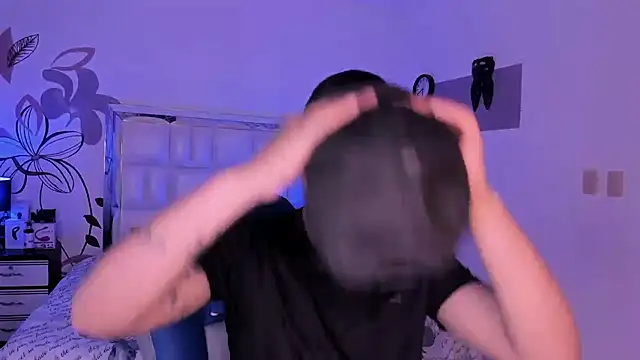 Snapshot of Niicky1_ chatting on January 12, 2025, 9:08 pm Niicky1  online show from January 12, 2025, 9:08 pm