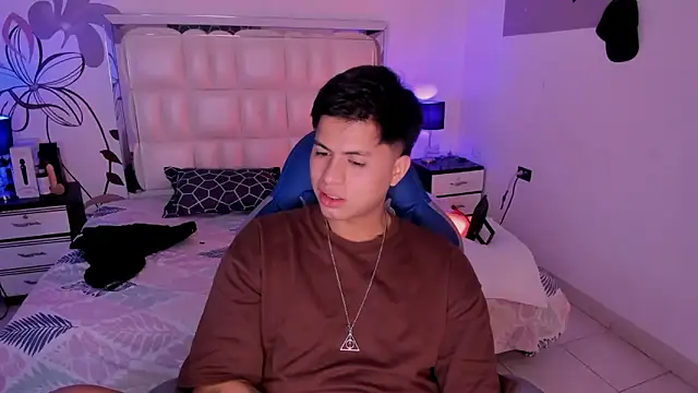 Snapshot of Niicky1_ chatting on January 16, 2025, 9:08 pm Niicky1  online show from January 16, 2025, 9:08 pm