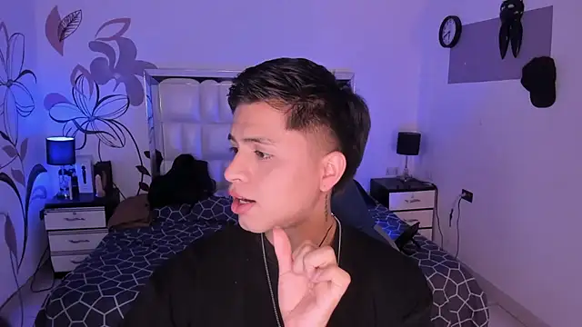 Snapshot of Niicky1_ chatting on January 20, 2025, 8:07 pm Niicky1  online show from January 20, 2025, 8:07 pm