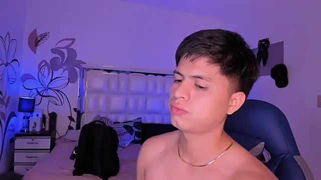 Snapshot of Niicky1_ chatting on January 24, 2025, 1:03 am Niicky1  online show from January 24, 2025, 1:03 am