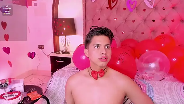 Snapshot of Niicky1_ chatting on February 14, 2025, 10:58 pm Niicky1  online show from February 14, 2025, 10:58 pm