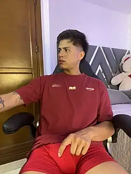 Snapshot of Niicky1_ chatting on March 3, 2025, 9:05 pm Niicky1  online show from March 3, 2025, 9:05 pm