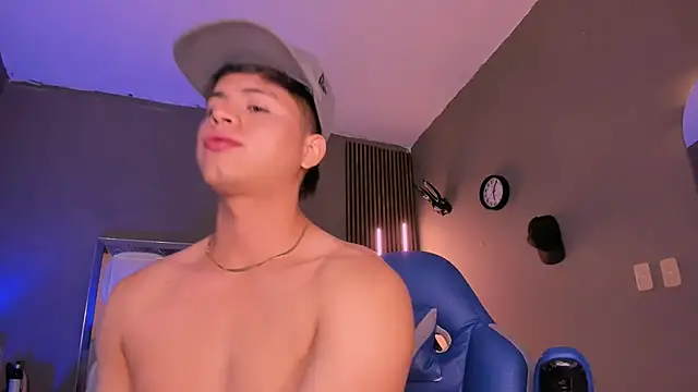 Snapshot of Niicky1_ chatting on March 11, 2025, 11:59 pm Niicky1  online show from March 11, 2025, 11:59 pm